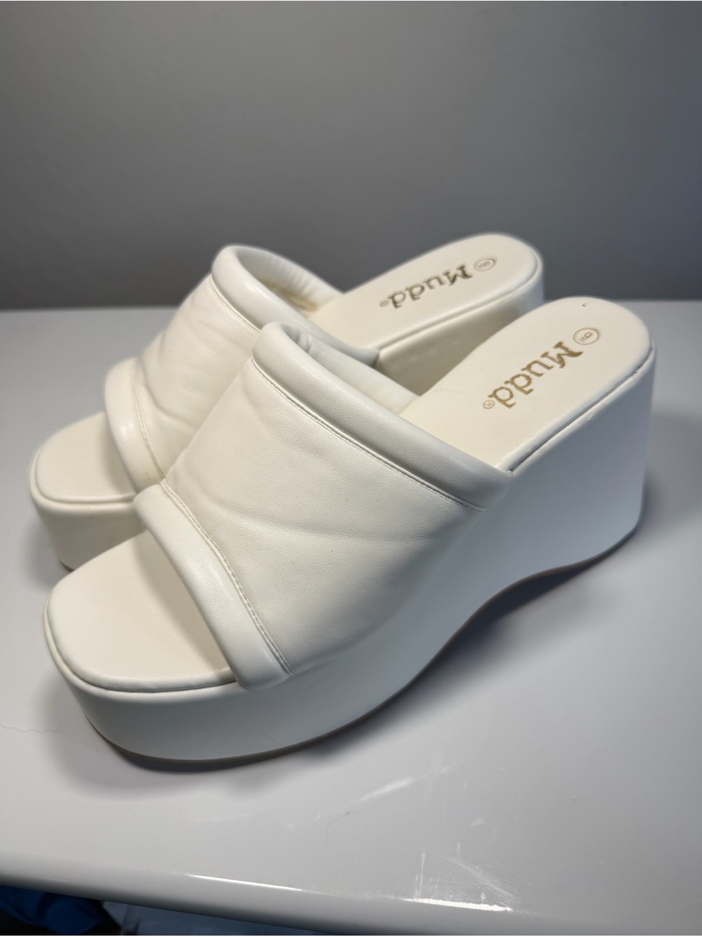 Vintage Y2K Mudd Off-White Platform Wedge Slides (Size 9)